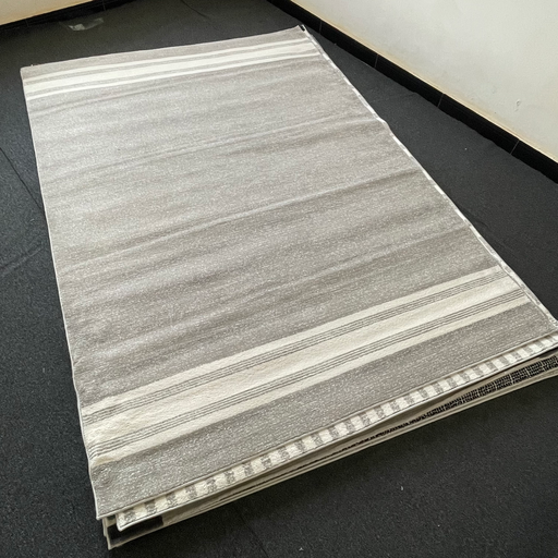 Minimal Rug