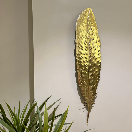 Metal Feather Wall Hanging